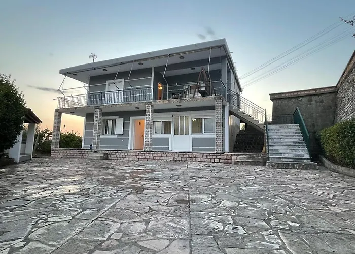 Vila Anagnostis