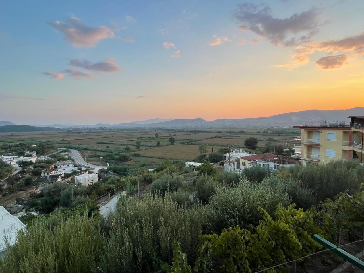 Anagnostis Apartment *